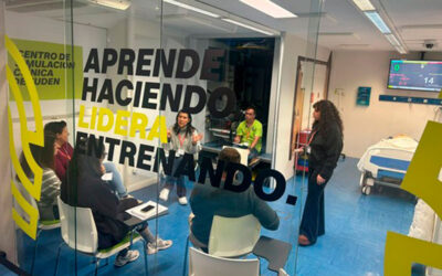 Entrenar roles, liderazgos y debriefing para formar equipos de alto rendimiento