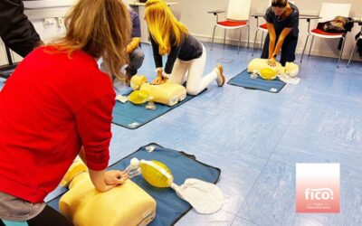 Cómo responder ante una parada cardiaca. Celebramos el seminario presencial del curso Soporte Vital Básico para Fisioterapeutas