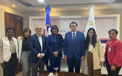 El equipo directivo de FUDEN se reúne con el Ministro de Salud Pública de República Dominicana