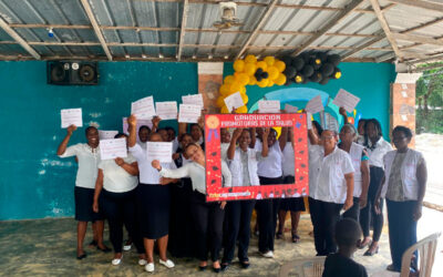 Fuden y AECID impulsan la graduación de 225 promotoras de salud en Monte Plata para fortalecer el cuidado de la mujer en comunidades bateyanas
