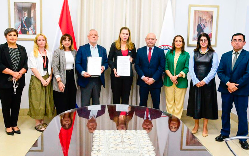 Fuden-firma-convenio-Paraguay (2)